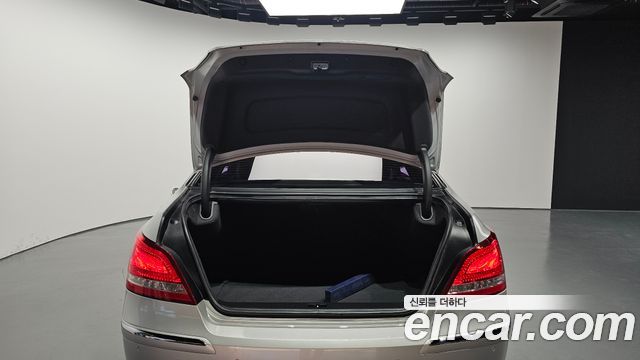 Hyundai Equus 2010 — photo 20