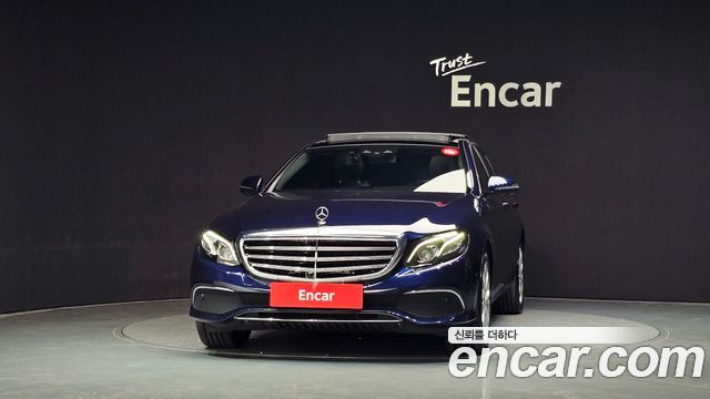 Mercedes-Benz E-Class 2019 — photo 3