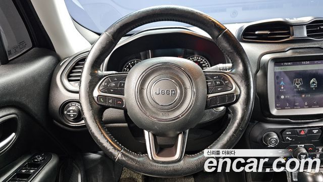 Jeep Renegade 2019 — photo 13