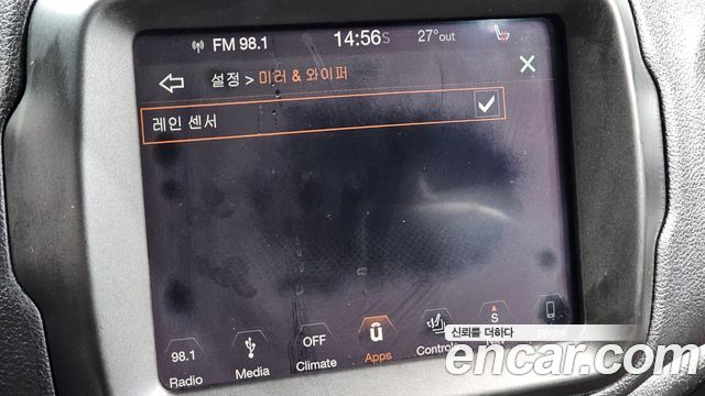 Jeep Renegade 2019 — photo 16