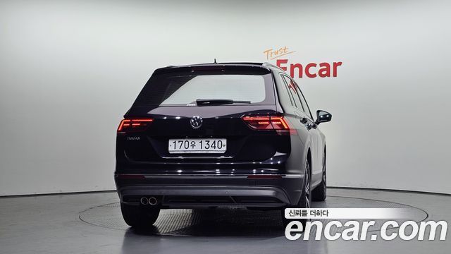 Volkswagen Tiguan 2020 — photo 4