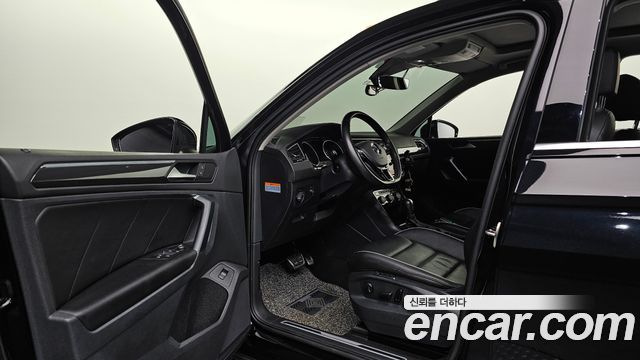 Volkswagen Tiguan 2020 — photo 10