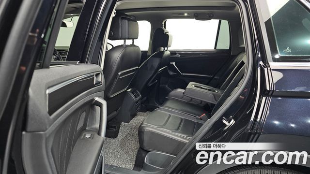 Volkswagen Tiguan 2020 — photo 11