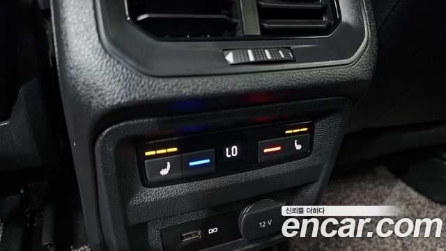 Volkswagen Tiguan 2020 — photo 19