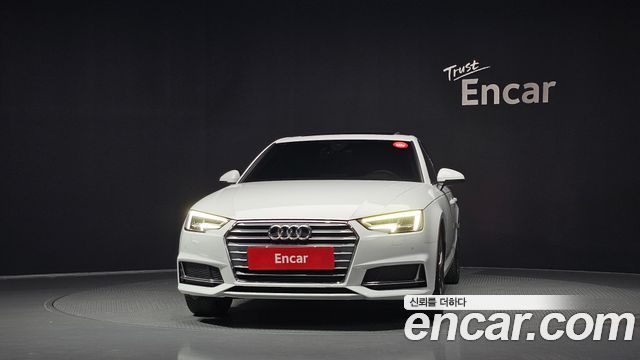 Audi A4 2019 — photo 3