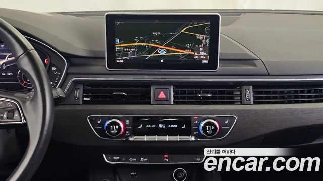 Audi A4 2019 — photo 20