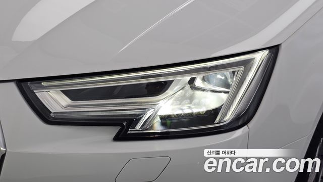 Audi A4 2019 — photo 8