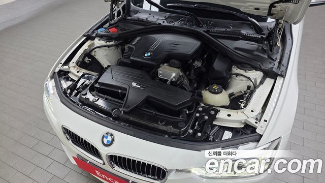 BMW 3-Series 2016 — photo 6