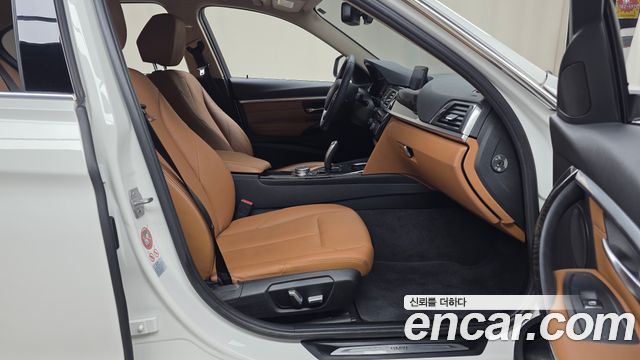 BMW 3-Series 2016 — photo 11