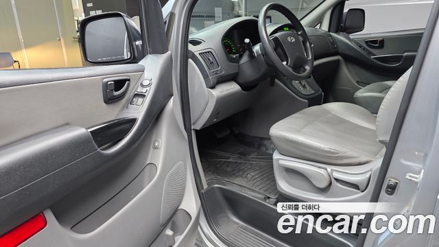 Hyundai Starex 2014 — photo 10