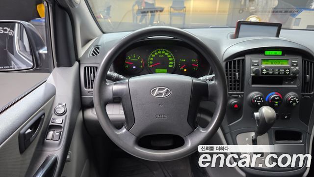 Hyundai Starex 2014 — photo 14