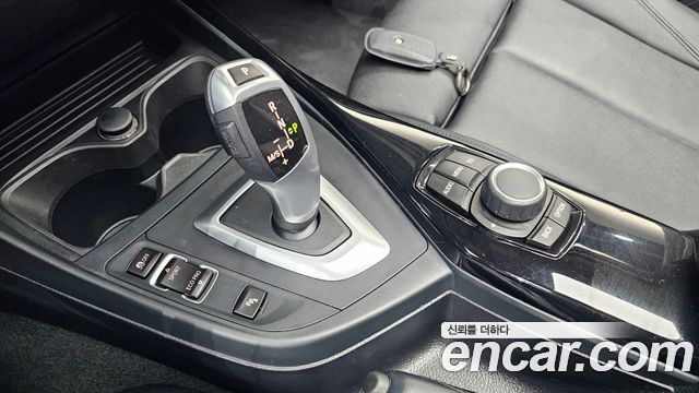 BMW 1-Series 2017 — photo 9