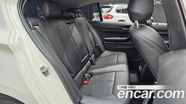 BMW 1-Series 2017 — photo 11