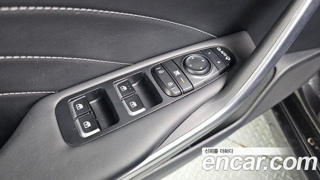 Kia Stinger 2021 — photo 25