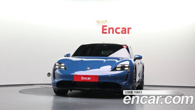 Porsche Taycan 2023 — photo 3