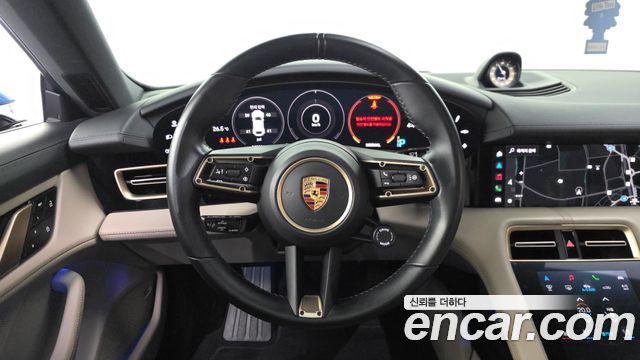 Porsche Taycan 2023 — photo 19