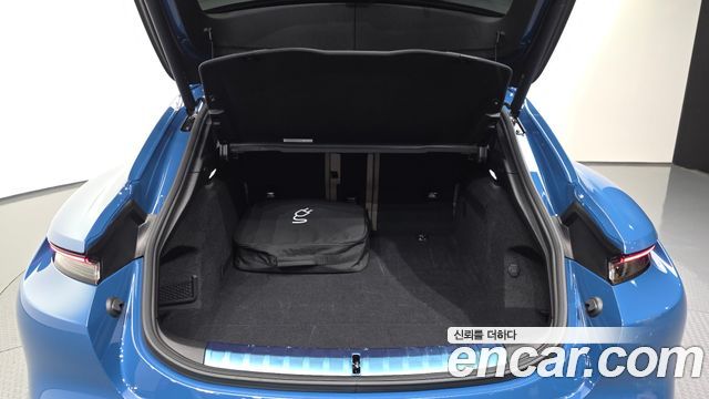 Porsche Taycan 2023 — photo 26