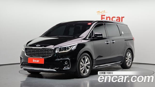 Kia Canival 2020 — photo 1