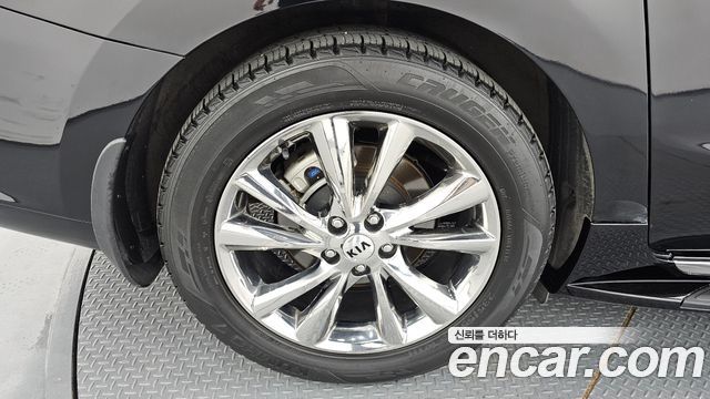 Kia Canival 2020 — photo 5