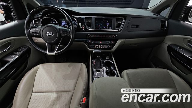 Kia Canival 2020 — photo 7