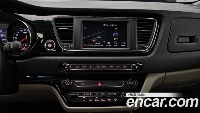 Kia Canival 2020 — photo 14