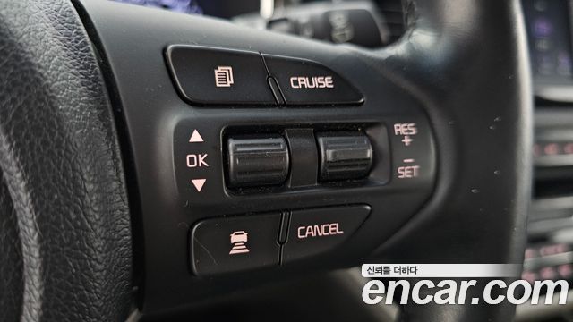 Kia Canival 2020 — photo 17