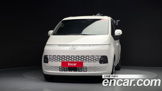Hyundai Staria 2024 — photo 3