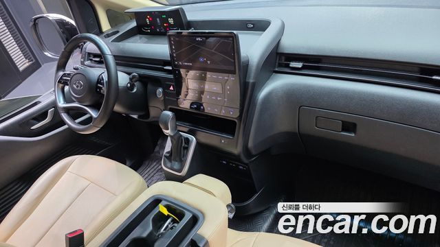 Hyundai Staria 2024 — photo 10