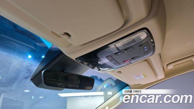 Hyundai Staria 2024 — photo 25