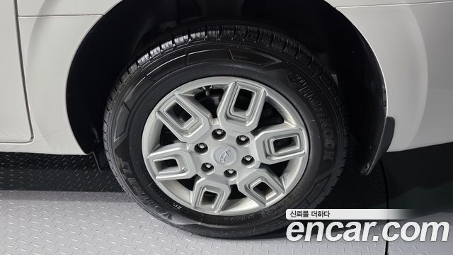 Hyundai Staria 2024 — photo 7