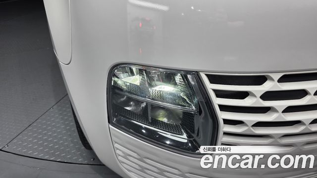 Hyundai Staria 2024 — photo 8