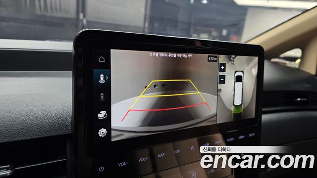 Hyundai Staria 2024 — photo 27