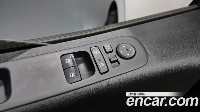 Hyundai Staria 2024 — photo 28