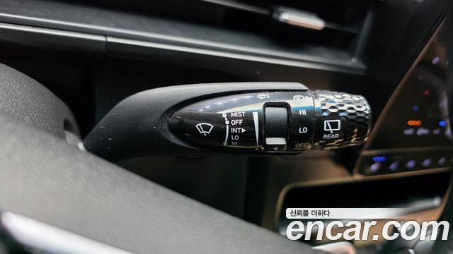 Hyundai Staria 2024 — photo 30