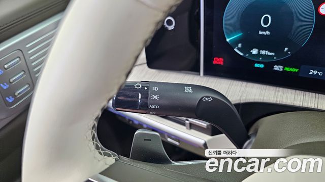 Hyundai Santafe 2024 — photo 35