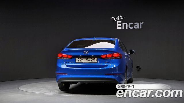 Hyundai AVANTE 2017 — photo 4
