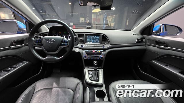 Hyundai AVANTE 2017 — photo 7