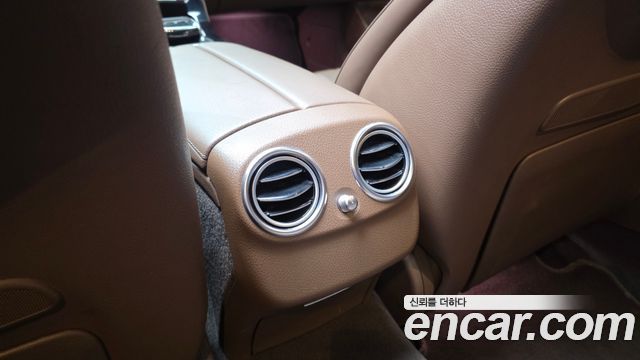 Mercedes-Benz E-Class 2018 — photo 27