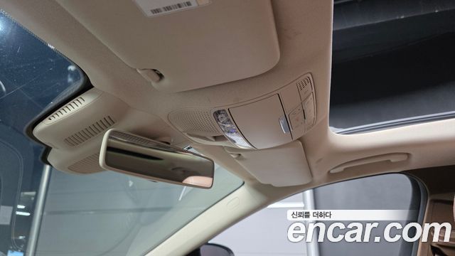 Mercedes-Benz E-Class 2018 — photo 28