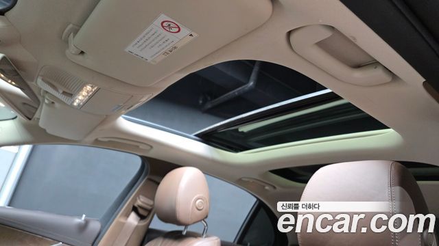 Mercedes-Benz E-Class 2018 — photo 29