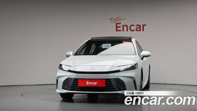 Toyota Camry 2026 — photo 3