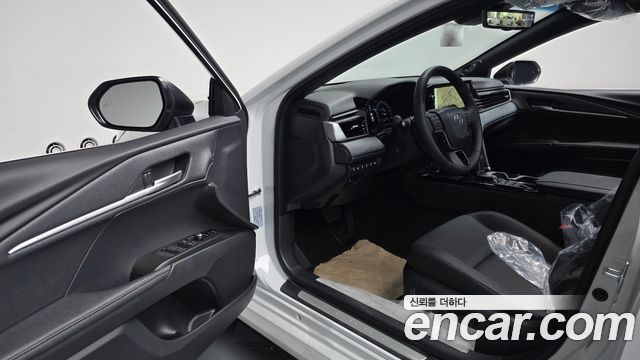 Toyota Camry 2026 — photo 13