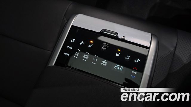 Toyota Camry 2026 — photo 24