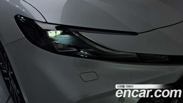 Toyota Camry 2026 — photo 8