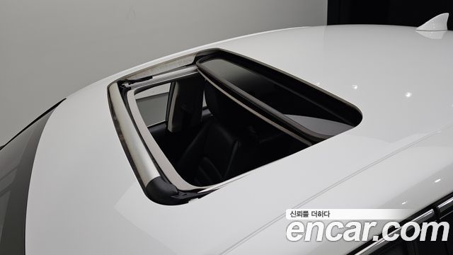 Lexus IS 2014 — photo 33