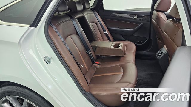 Hyundai Sonata 2018 — photo 11