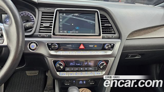 Hyundai Sonata 2018 — photo 13