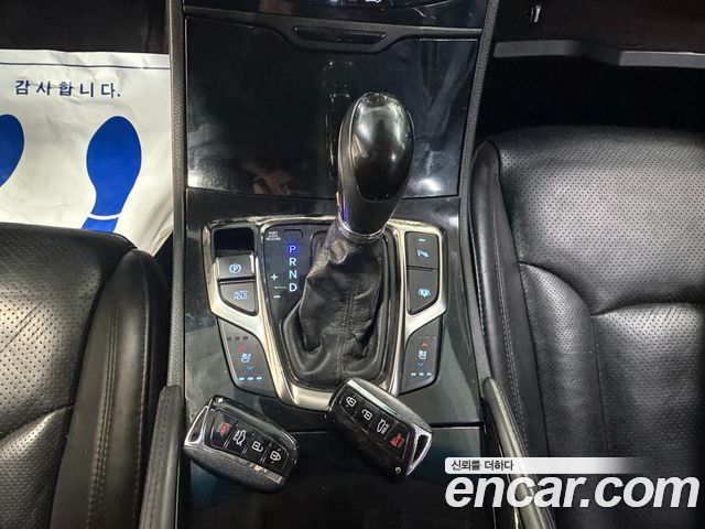 Hyundai Grandeur 2012 — photo 9