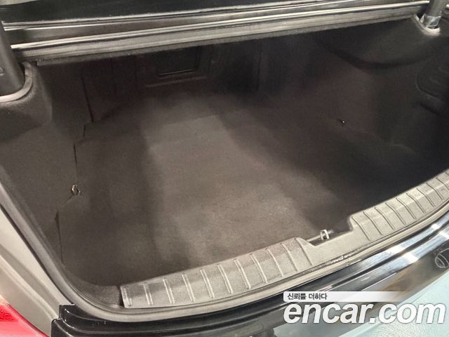 Hyundai Grandeur 2012 — photo 17