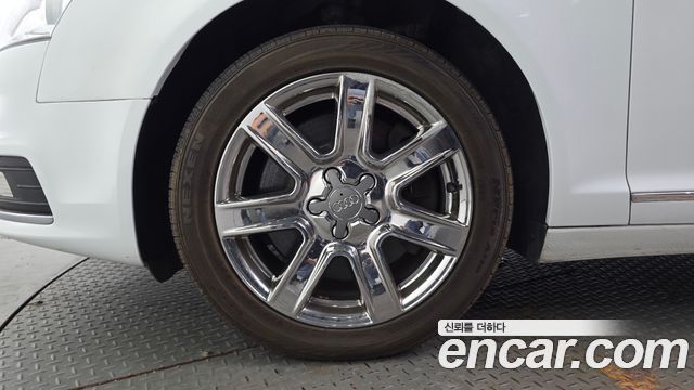 Audi A6 2010 — photo 5